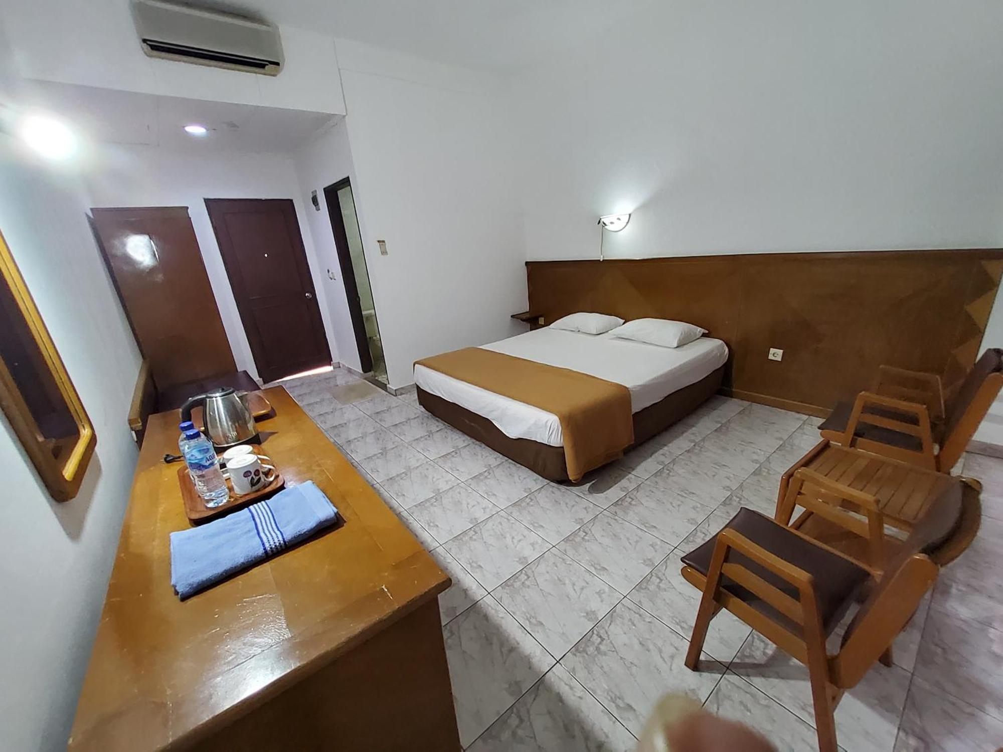Hotel Kumala Samudra Cikakak Zewnętrze zdjęcie