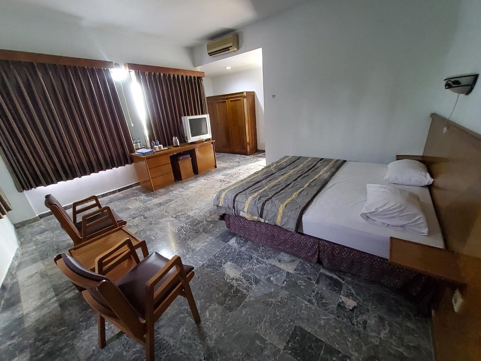 Hotel Kumala Samudra Cikakak Zewnętrze zdjęcie